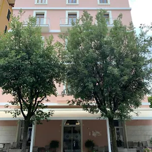 hotel-biondi.it-tuscanyhotel.com/